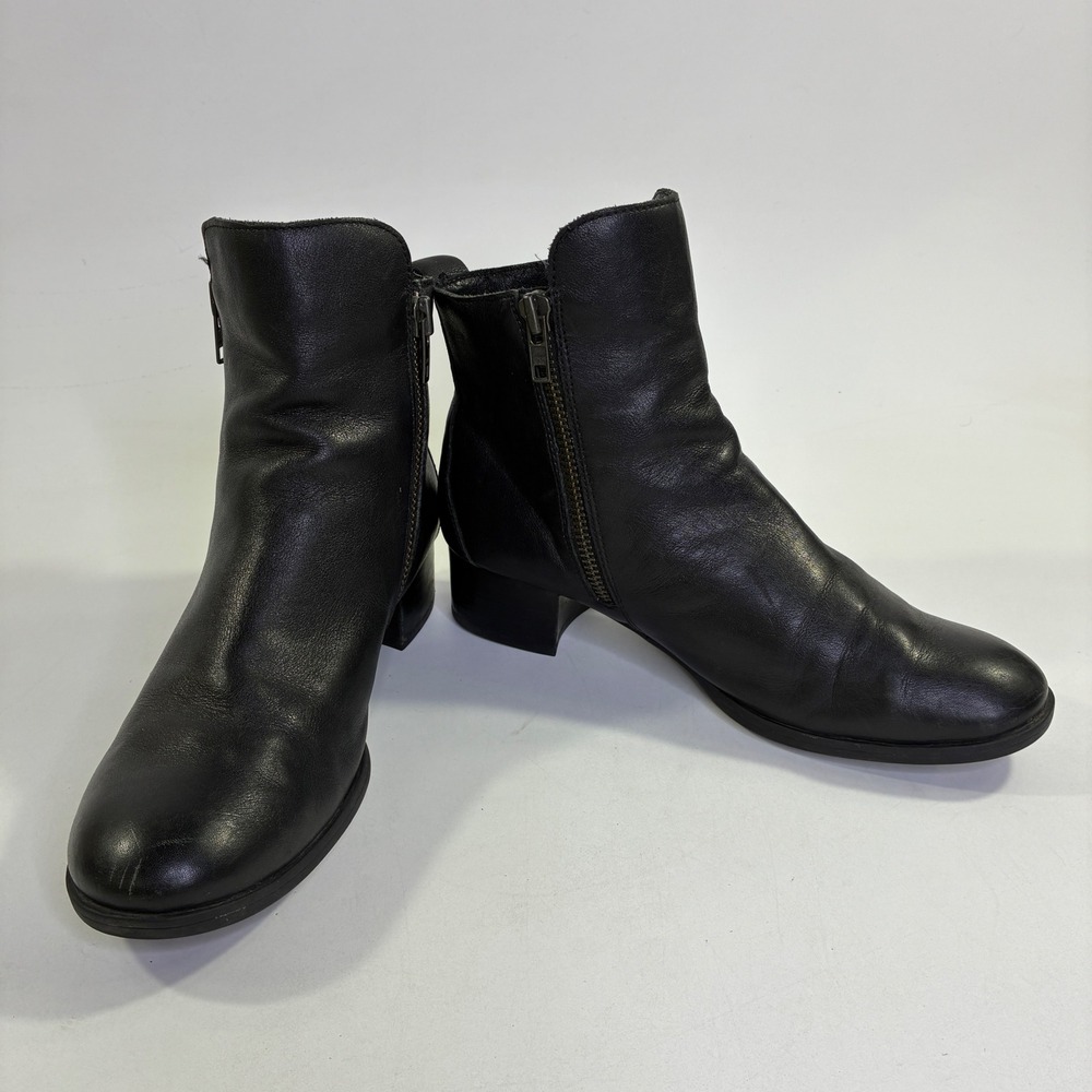 Born D41103 Black Leather Ankle Boots Low Block Heel Side Zip Womens 8.5/40